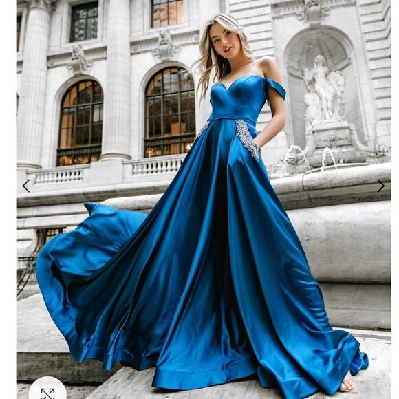 BRIDAL Gown Ieena for Mac Duggal OFF THE SHOULDER EMBELLISHED SATIN Size 2 NWT - Picture 6 of 11